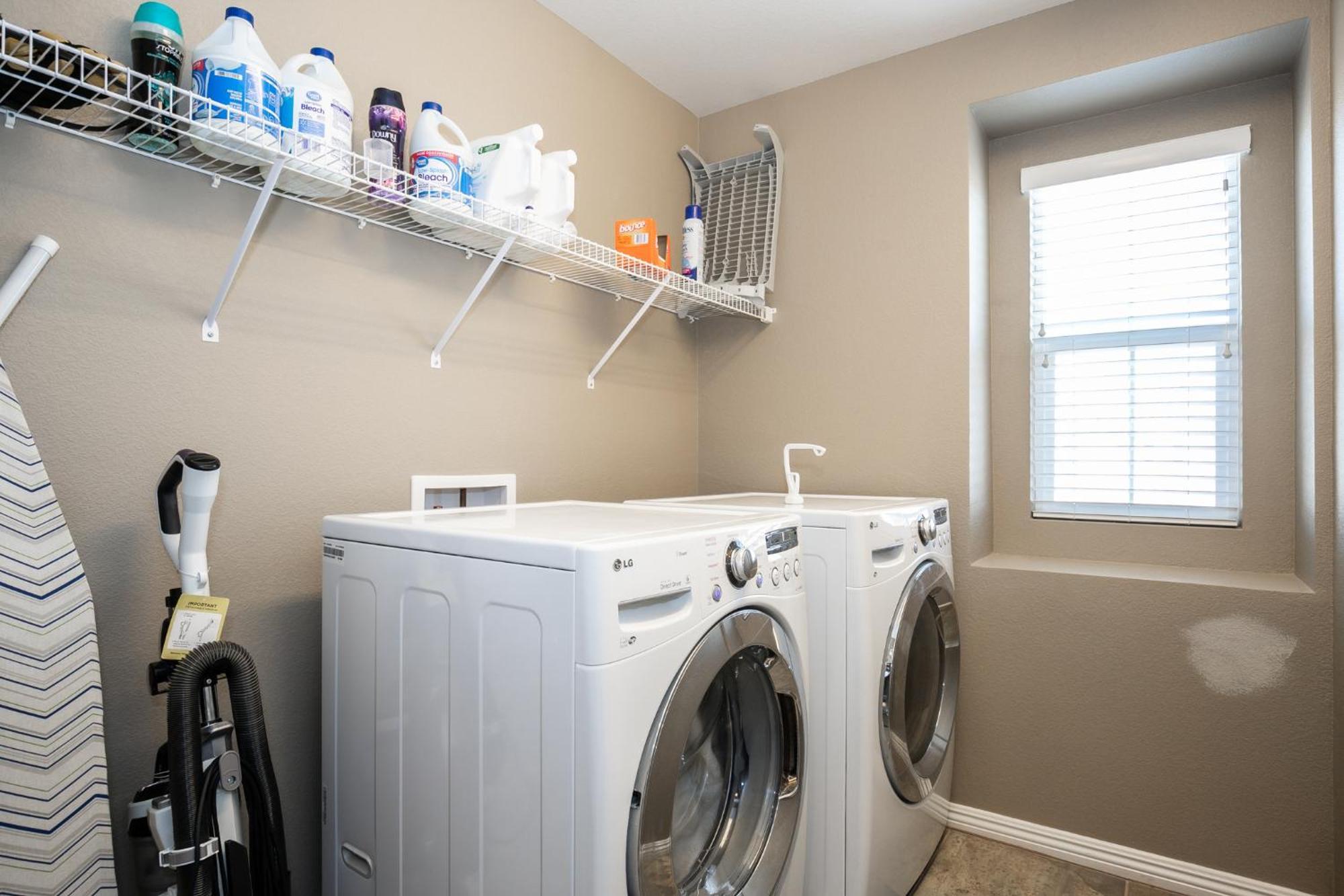 Sunny Vegas Oasis Escape Apartment ลาสเวกัส ภายนอก รูปภาพ